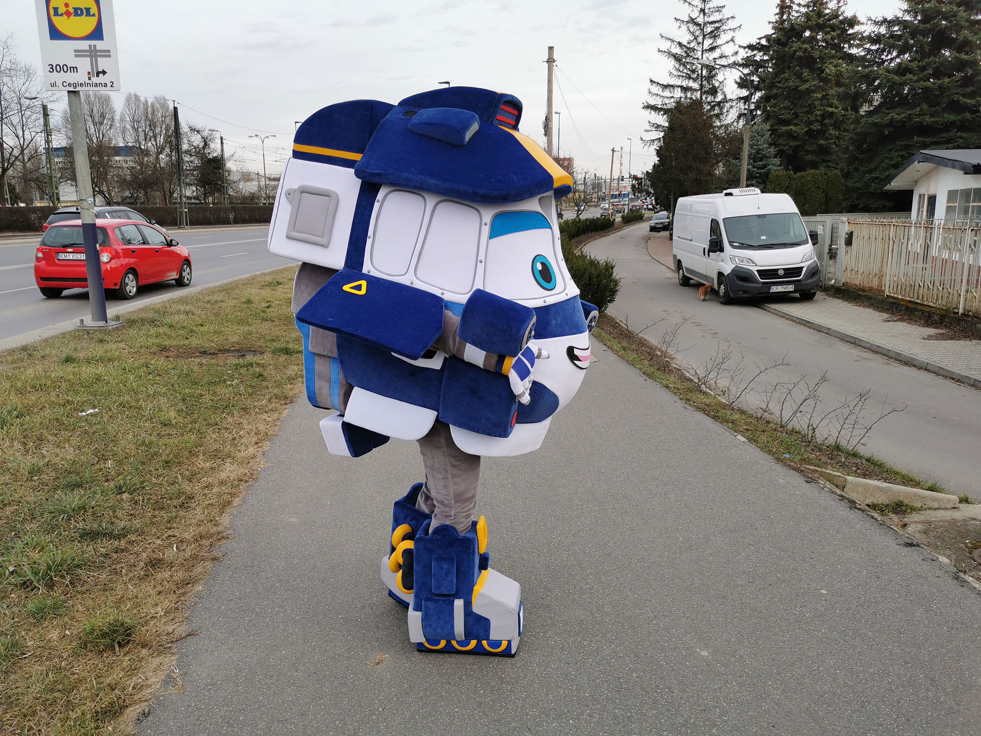 To nie Twoja wina, że nie wierzysz w stroje reklamowe transformersy. Pociąg 